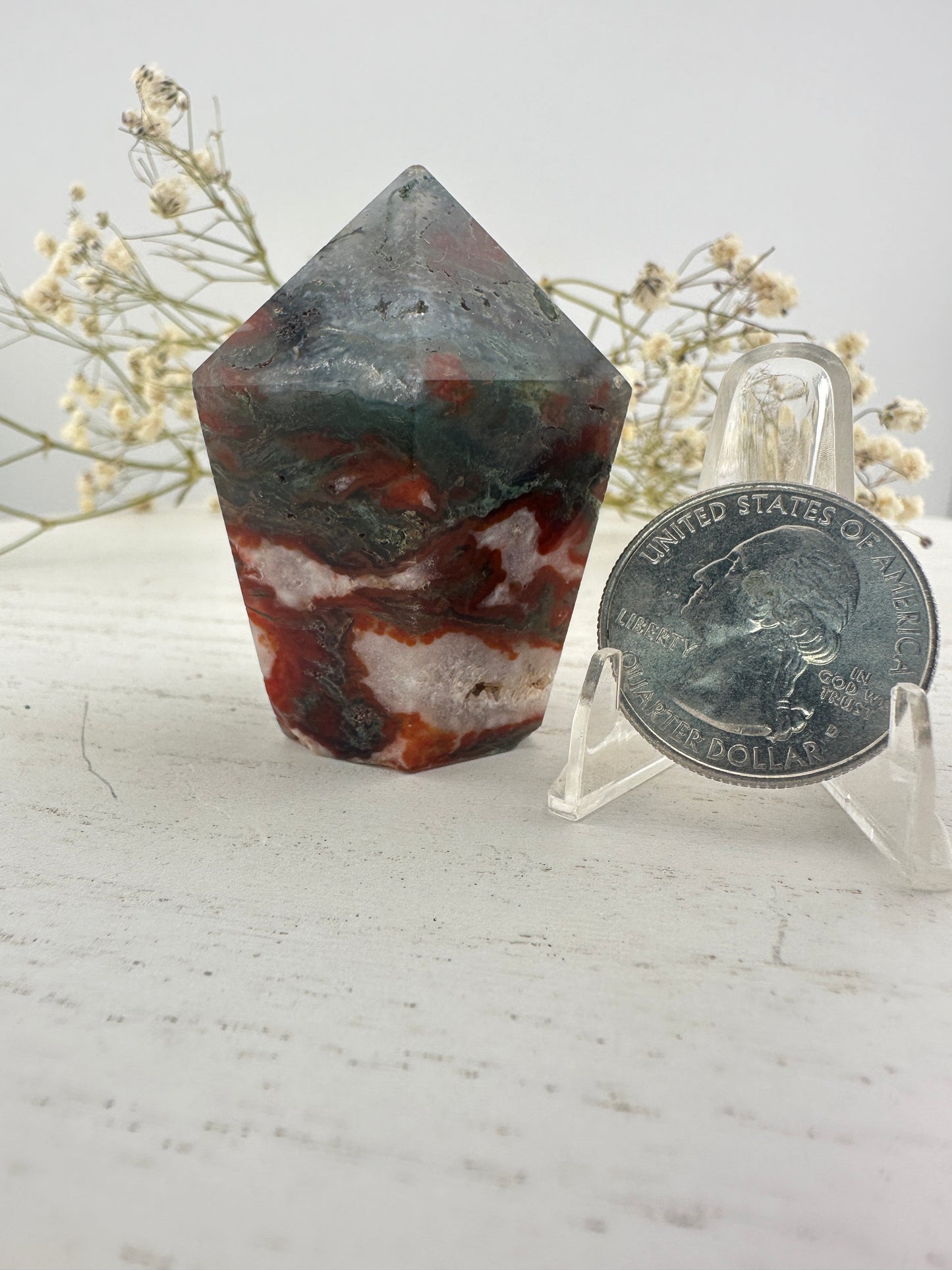 Red moss agate cupcake / point