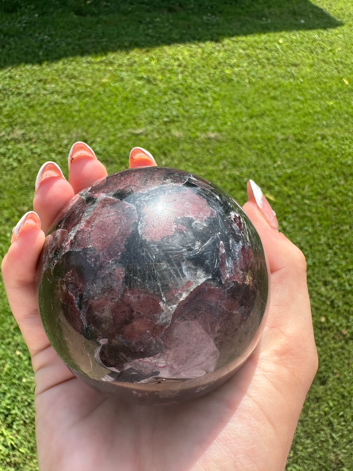 Garnet in arfvedsonite sphere