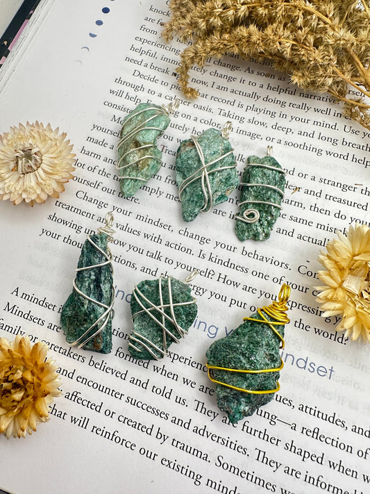 Fuchsite crystal necklace, healing crystals, wire wrapped necklaces/pendants, gifts for women, handmade jewelry