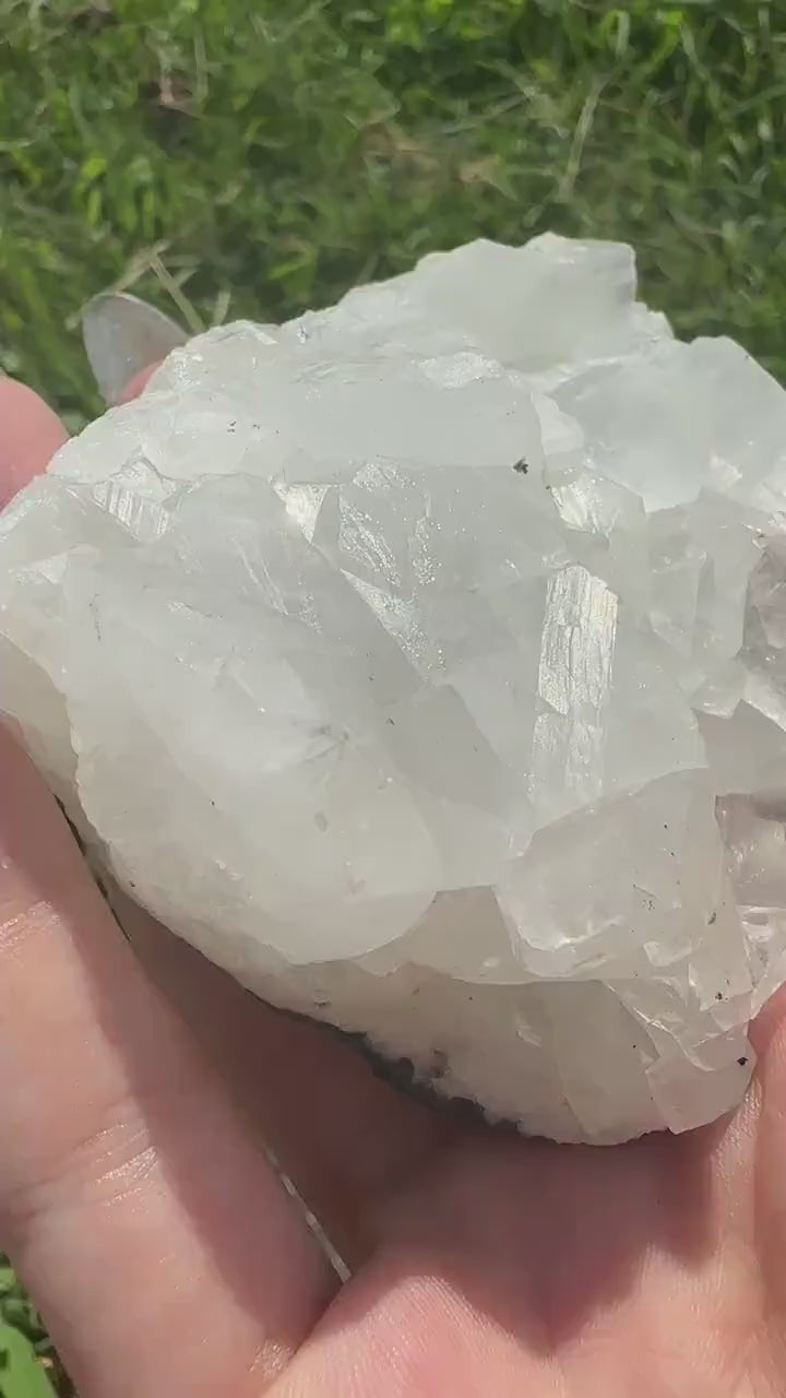 Diamond apophyllite specimen B, apophyllite crystal