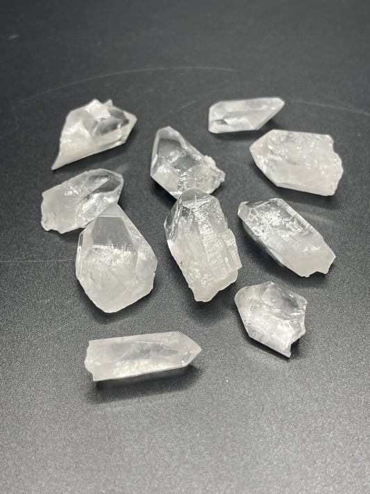 Little clear quartz points lot #1