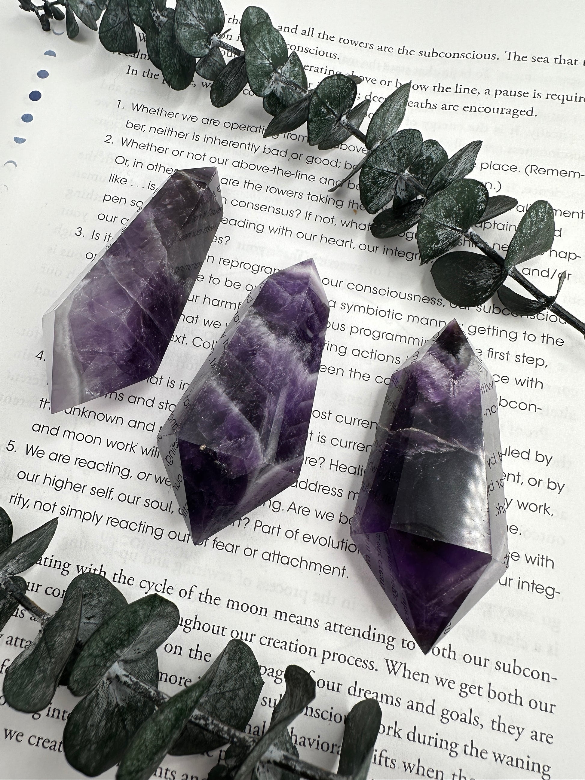 Double terminated amethyst, DT dream amethyst, chevron amethyst double point