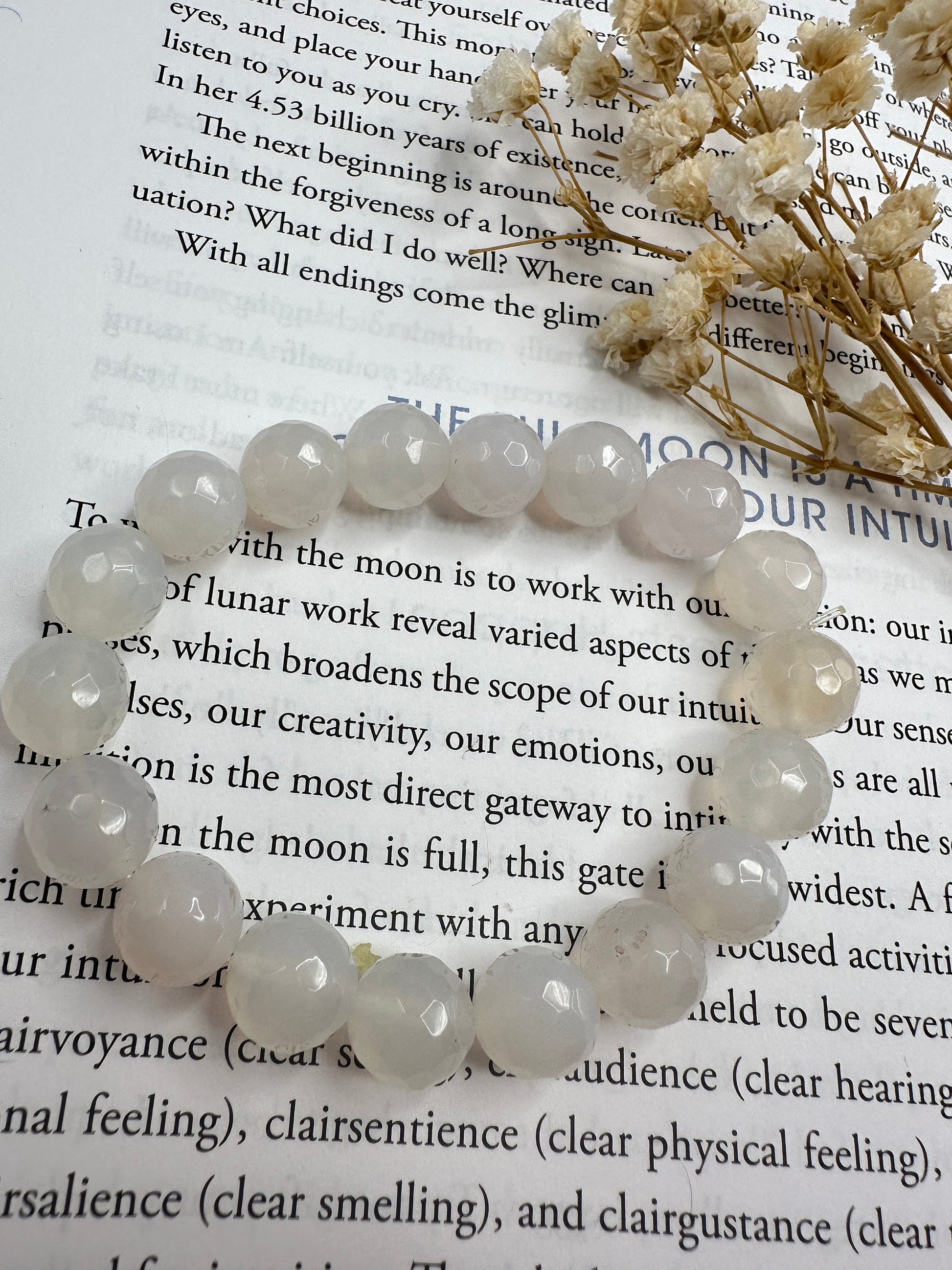 Winter white agate beaded bracelet, crystal bead bracelet